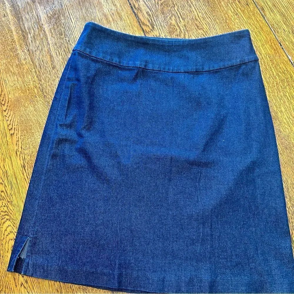 Banana Republic Denim with slits on the sides Size 2